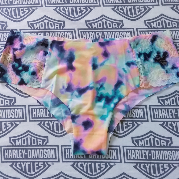 PINK Victoria's Secret Other - PINK No-Show Cheekster Panty